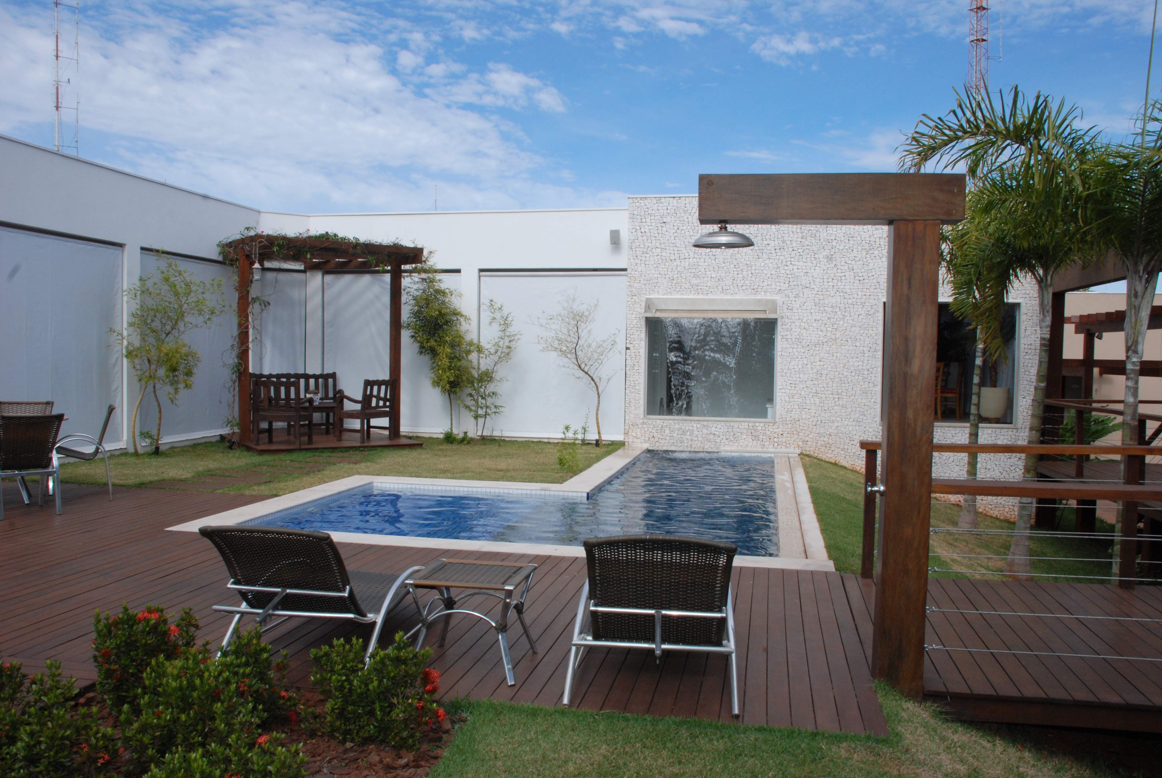 Piscina e area externa